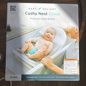 Cushy Nest Cloud Premium Infant Bather - White